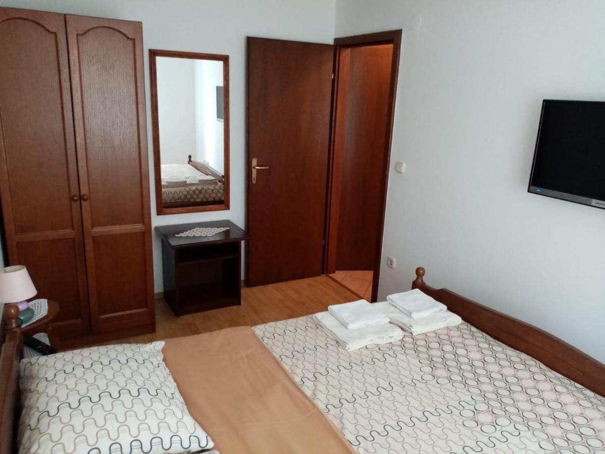 Apartments Ivanis Врсар Экстерьер фото